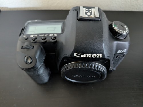 Broken canon eos 5d - canon,